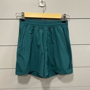 Lululemon size xs emerald green shorts